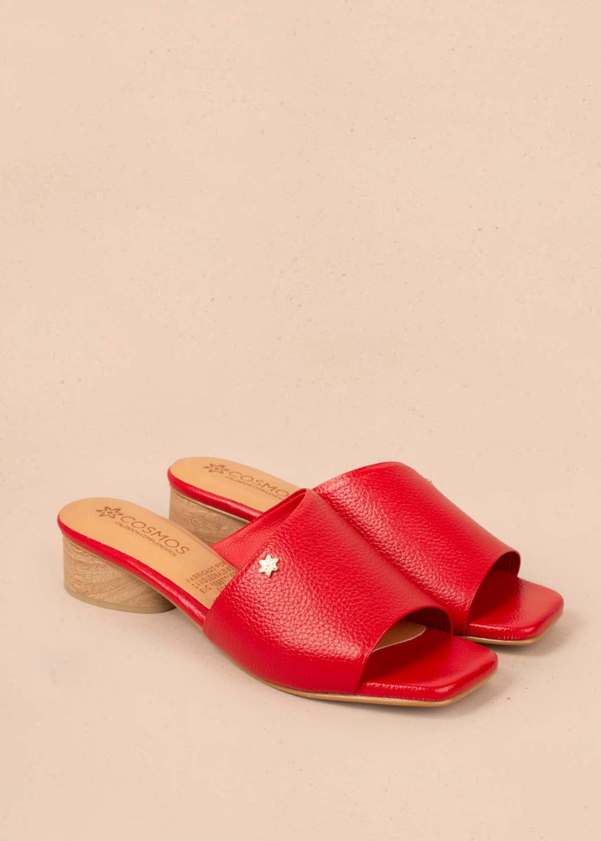 Sandalias en cuero color rojo 104929