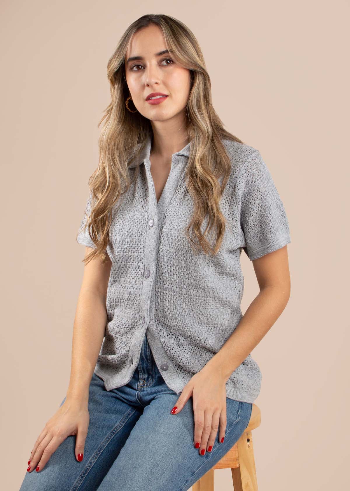 Blusa tejida color gris 104979