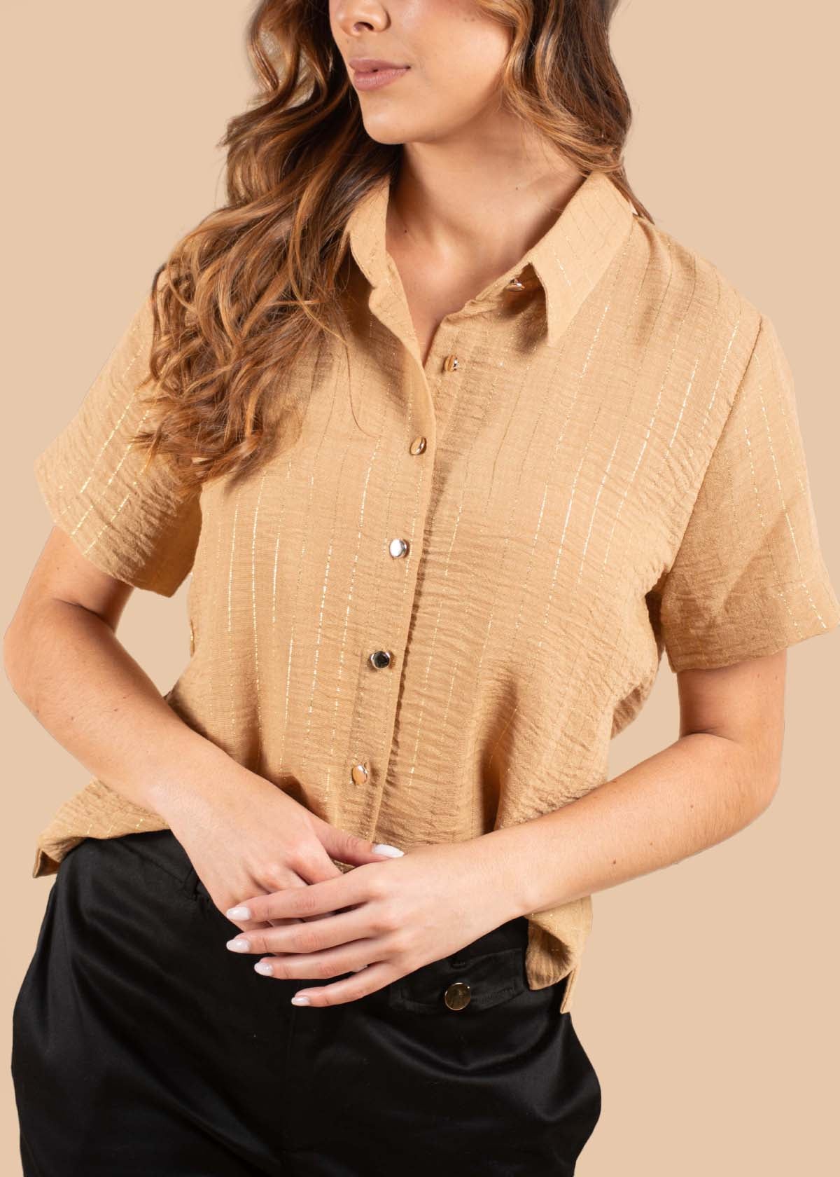 Blusa color camel con rayas 105069