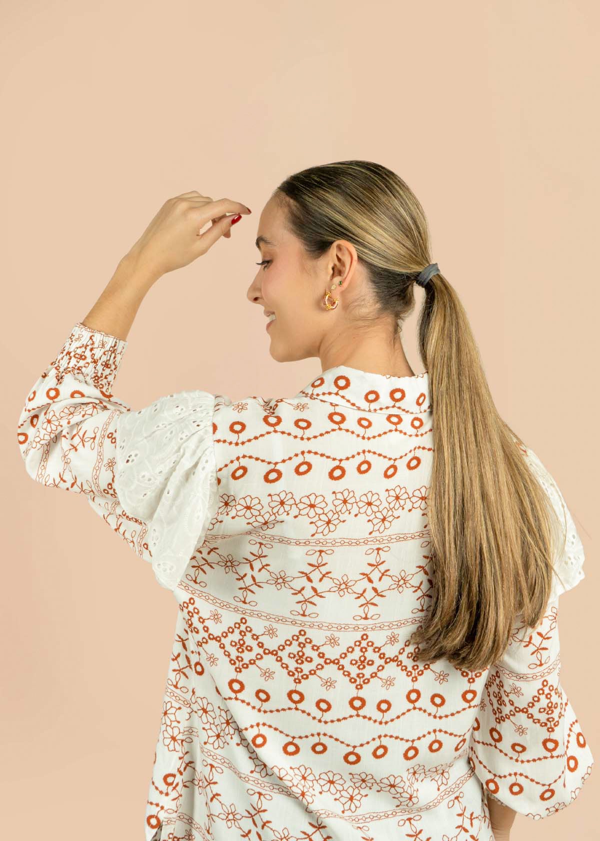 Blusa color blanco con rojo con boleros 105197