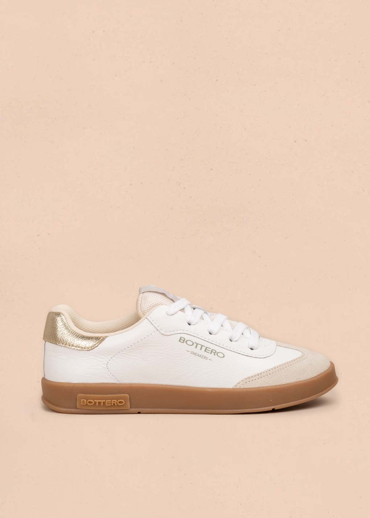 Tenis casuales en cuero color blanco con champaña 105331