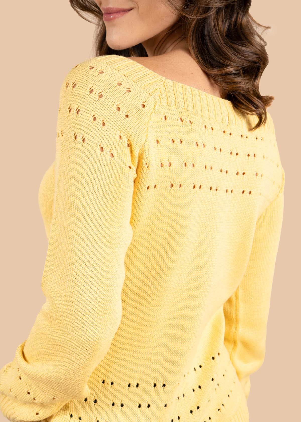 Buzo color amarillo con perforaciones 105369