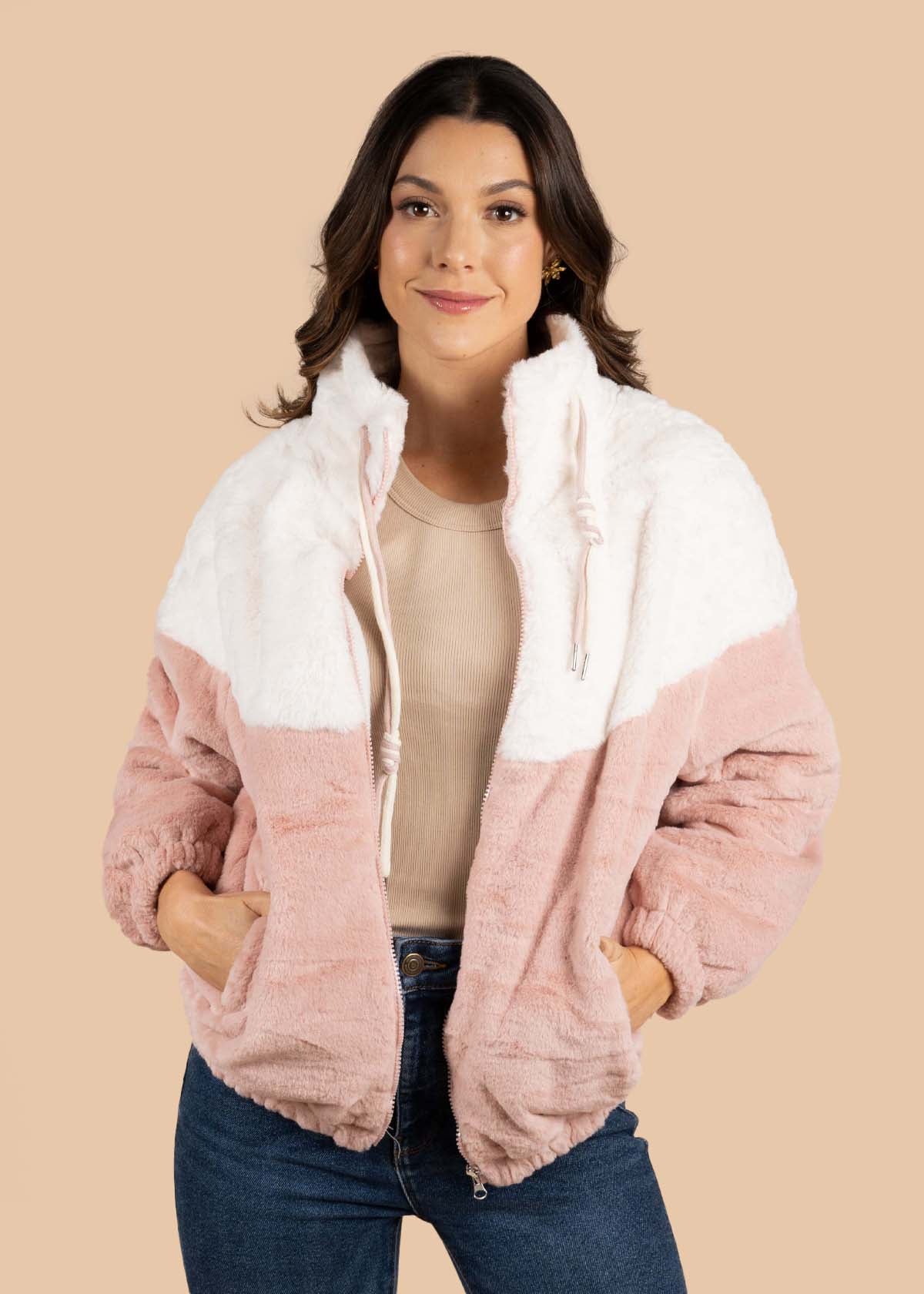 Chaqueta peluche color rosa 105371