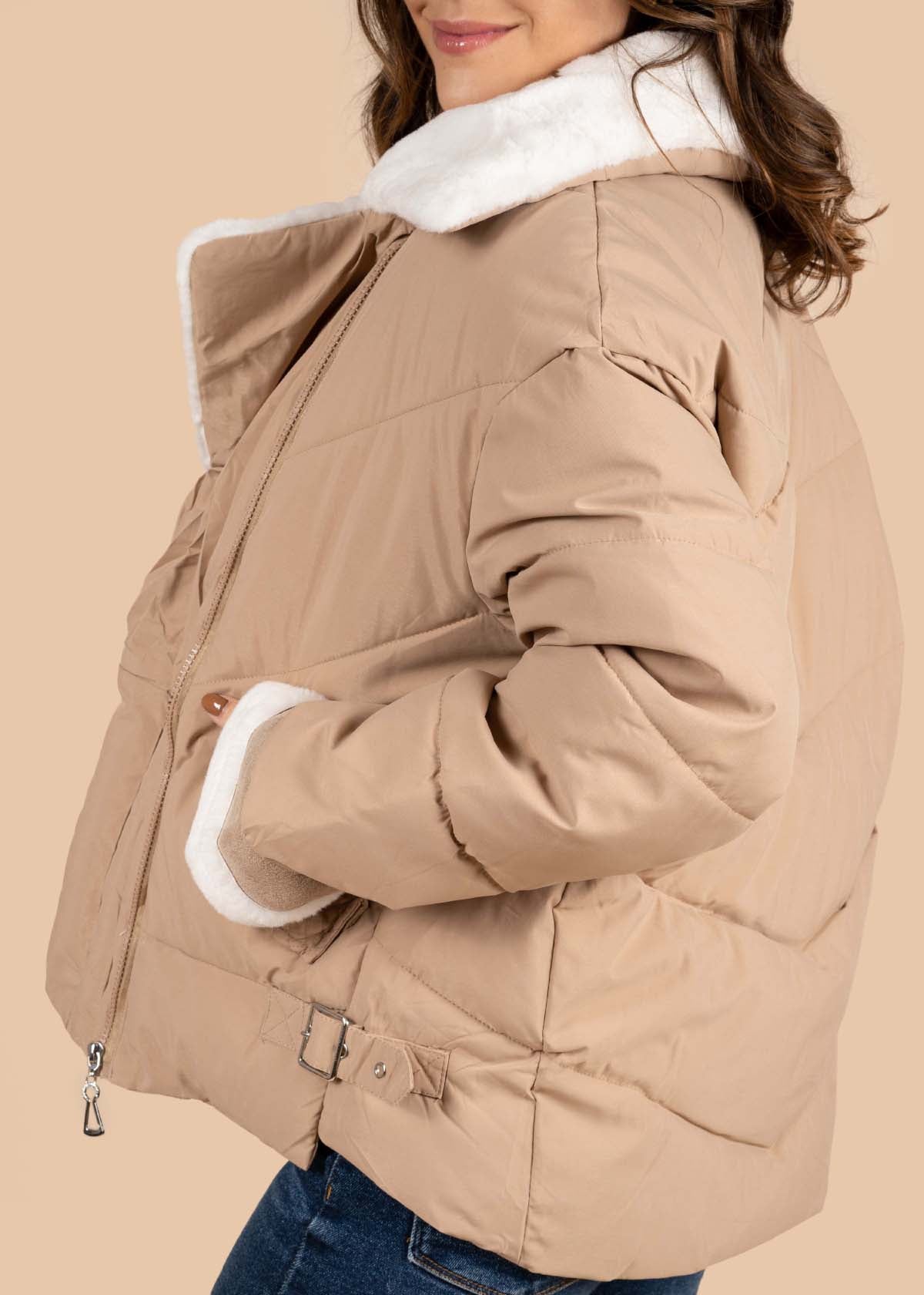 Chaqueta acolchada color camel 105373