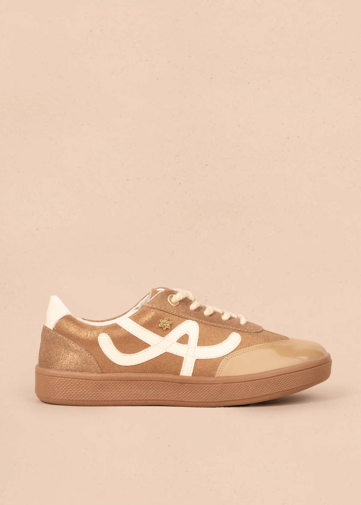 Tenis casuales en cuero color miel 105490