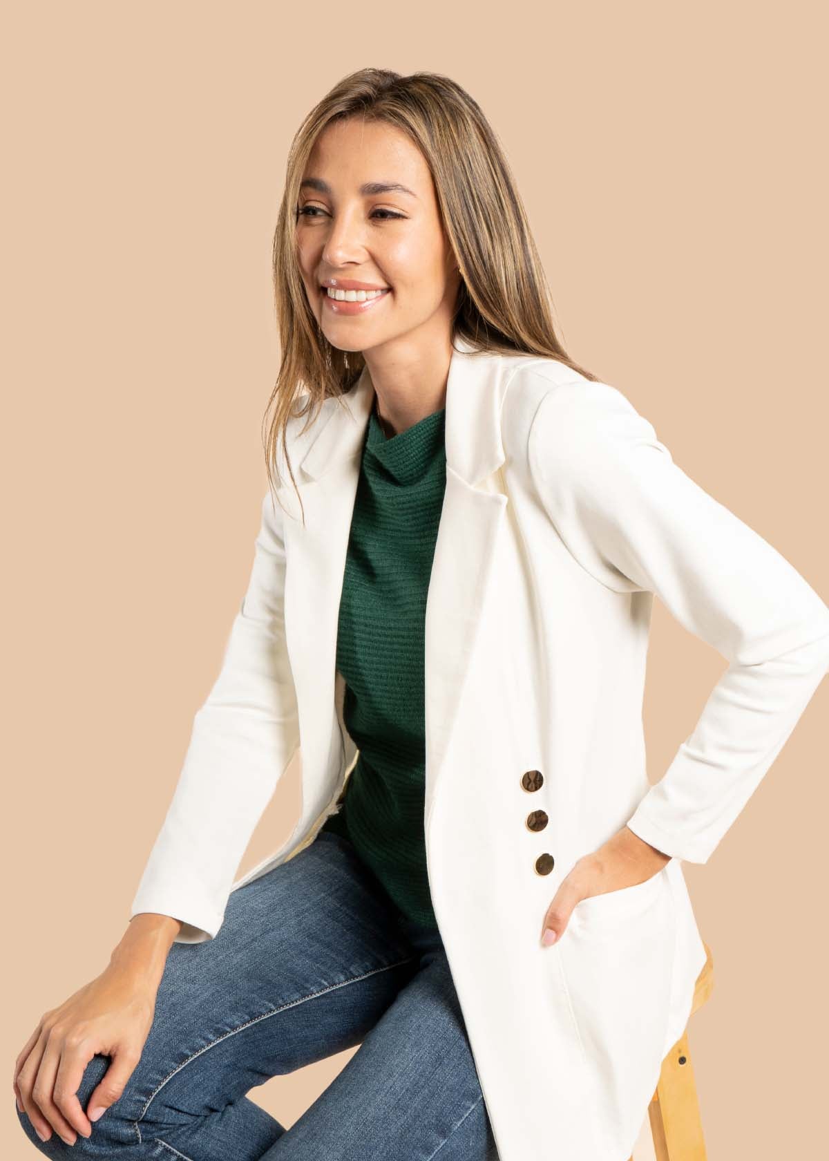 Gabán color beige con bolsillos 105496