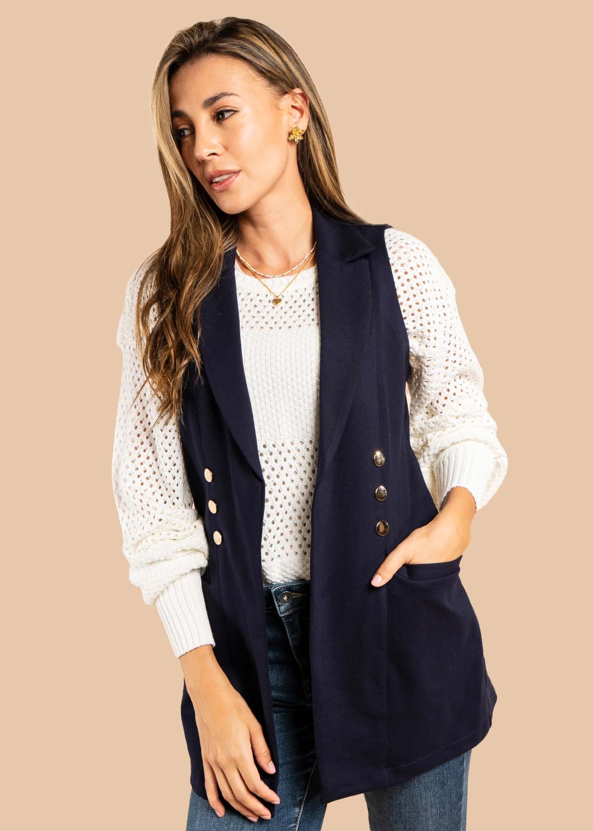 Chaleco color azul con bolsillos 105497