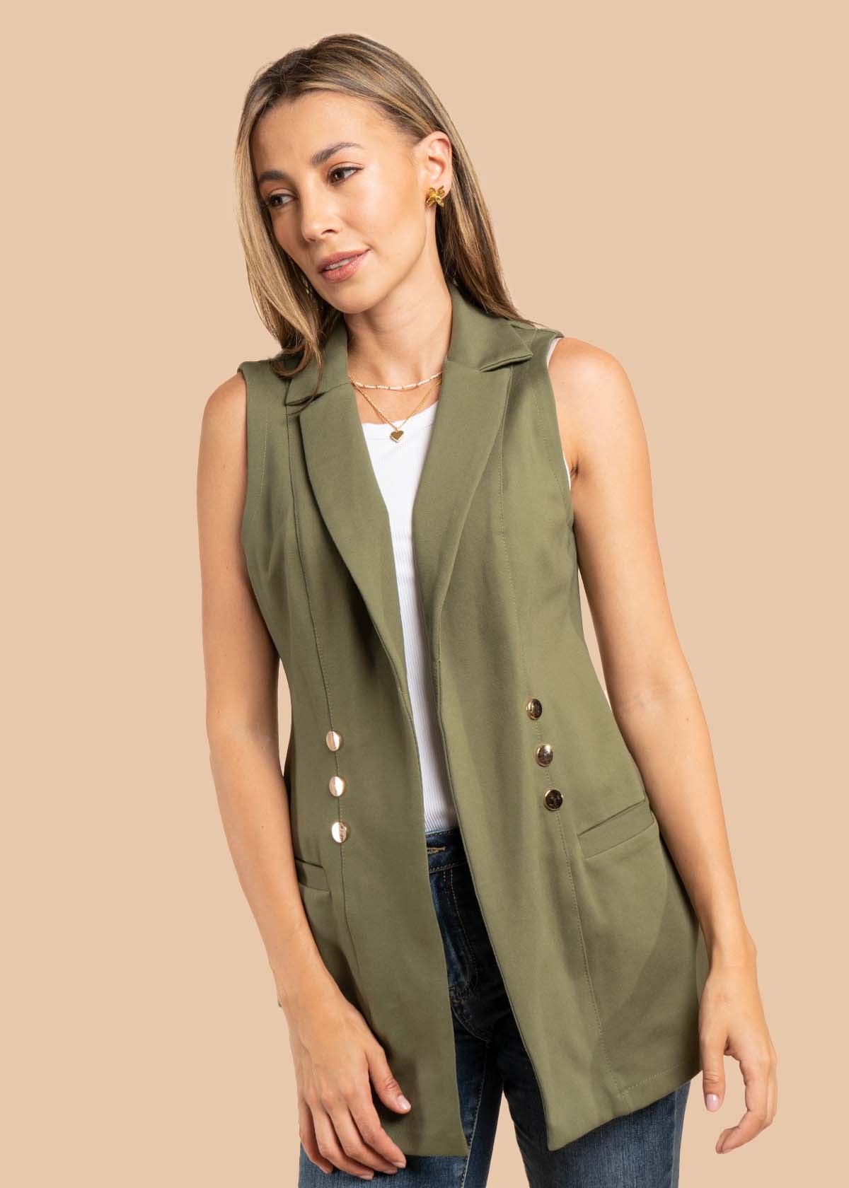 Chaleco color verde con bolsillos 105497