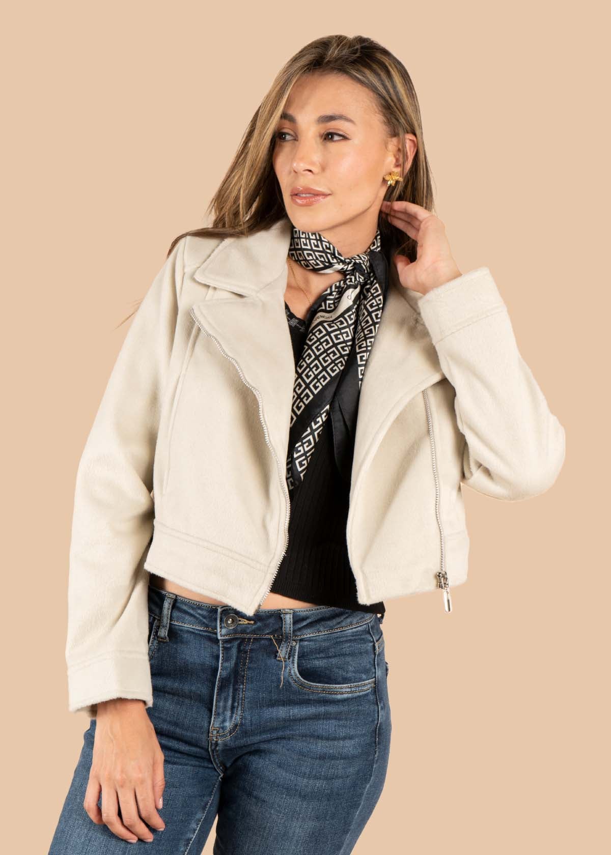 Chaqueta color beige 105499