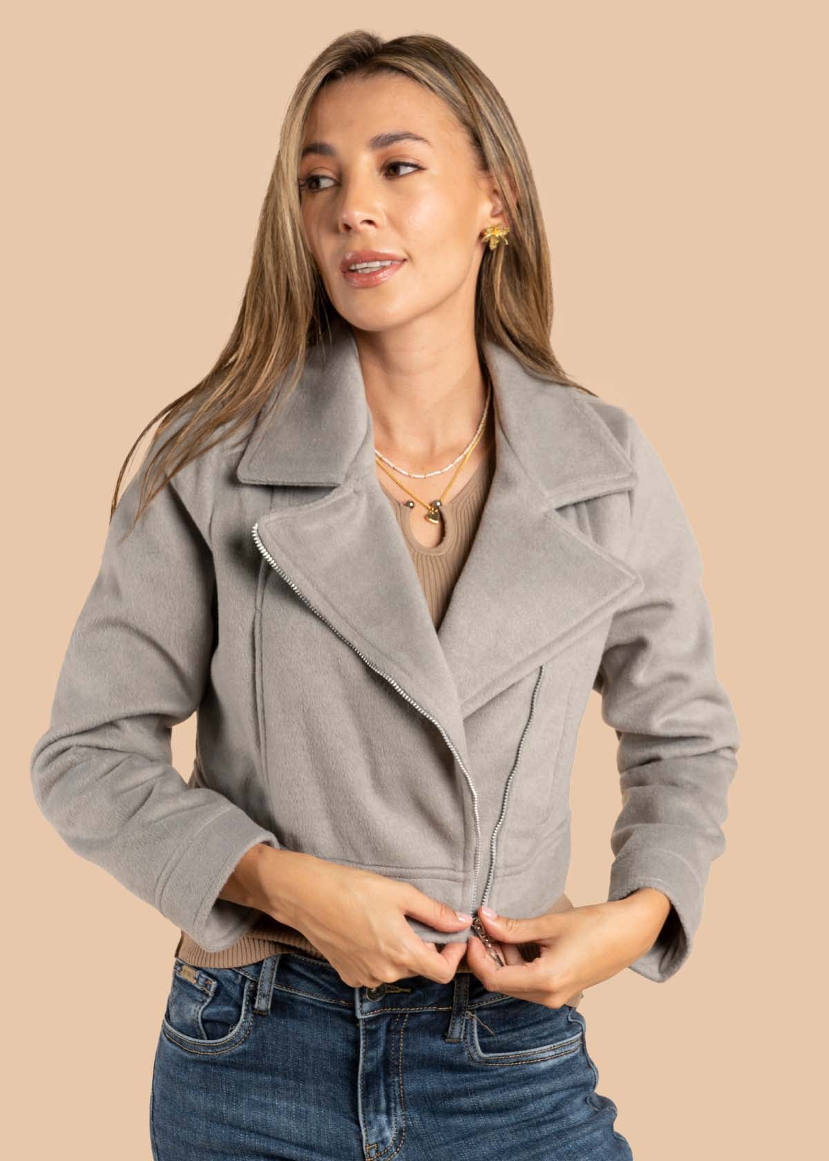 Chaqueta color gris 105499