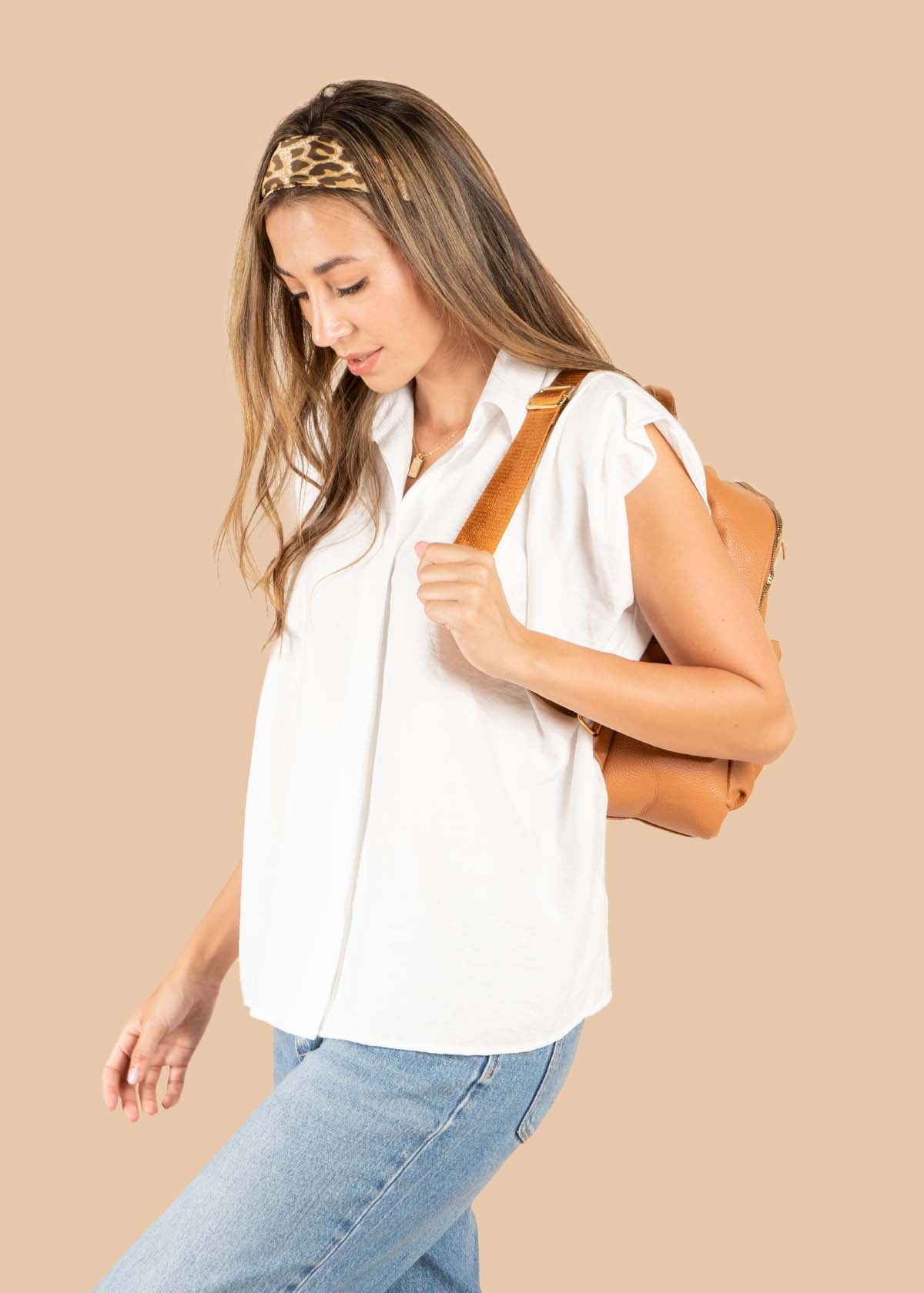 Blusa color blanco con cuello solapa 105538