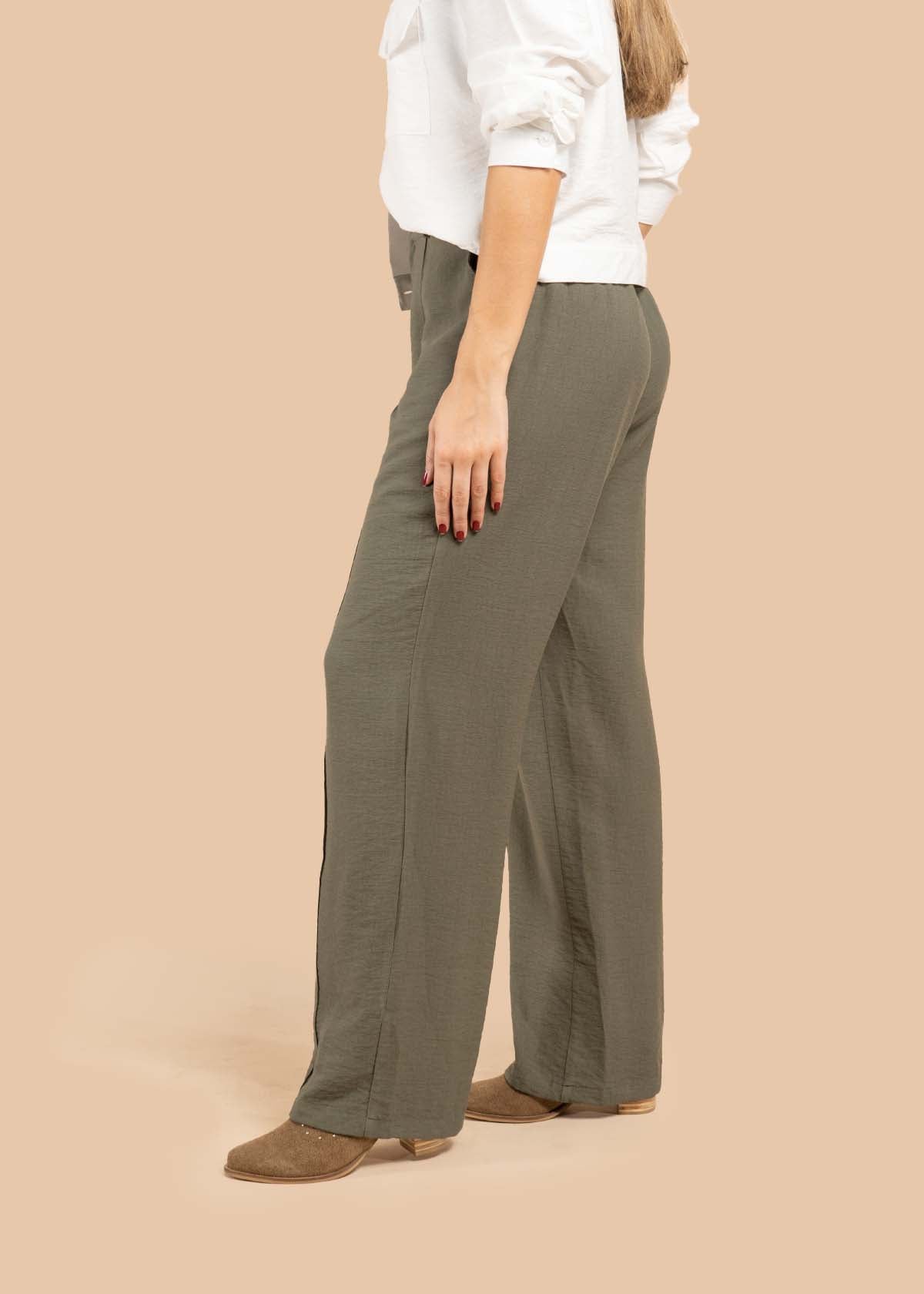 Pantalón color verde con resorte en cintura 105558