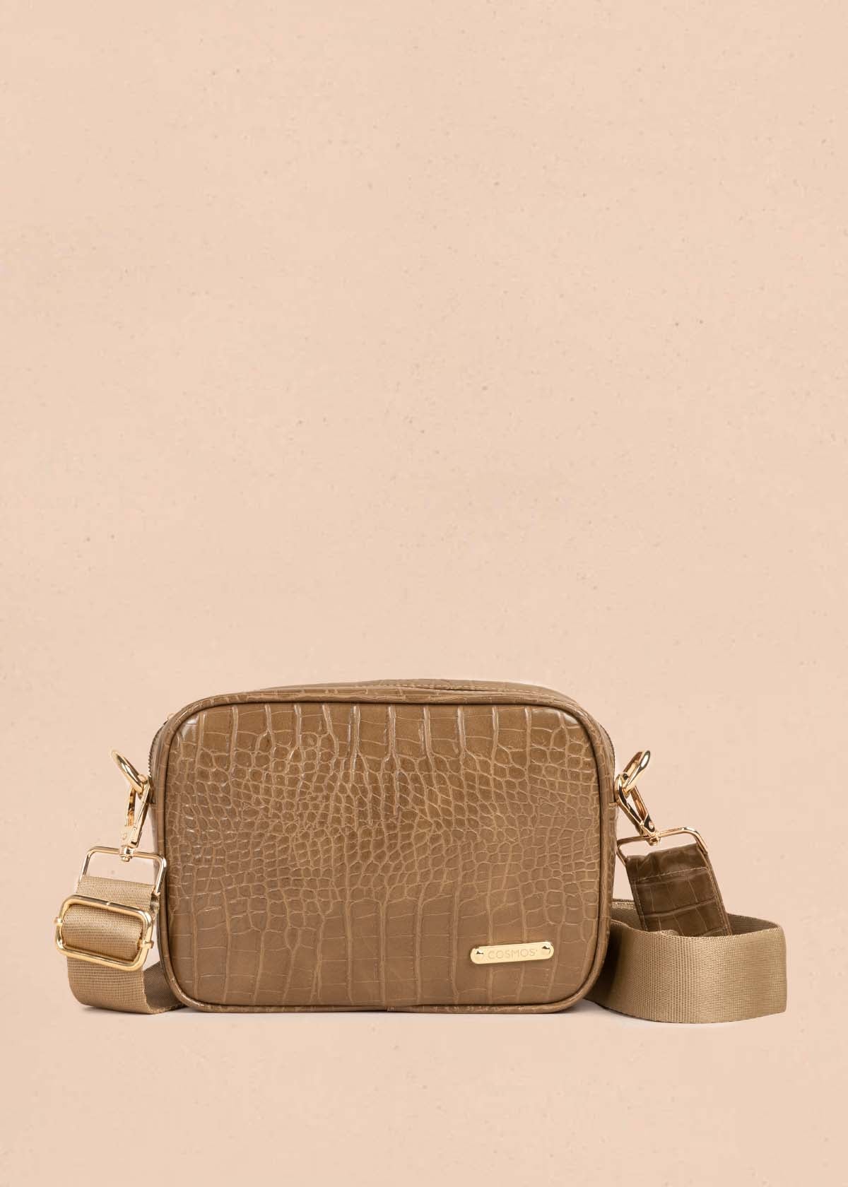 Bolso manos libres color taupe con textura croco 105565