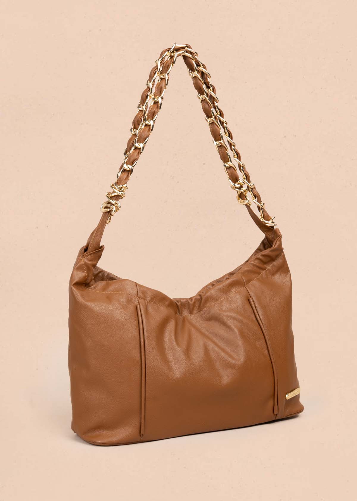 Bolso cartera color camel con cadena 105566