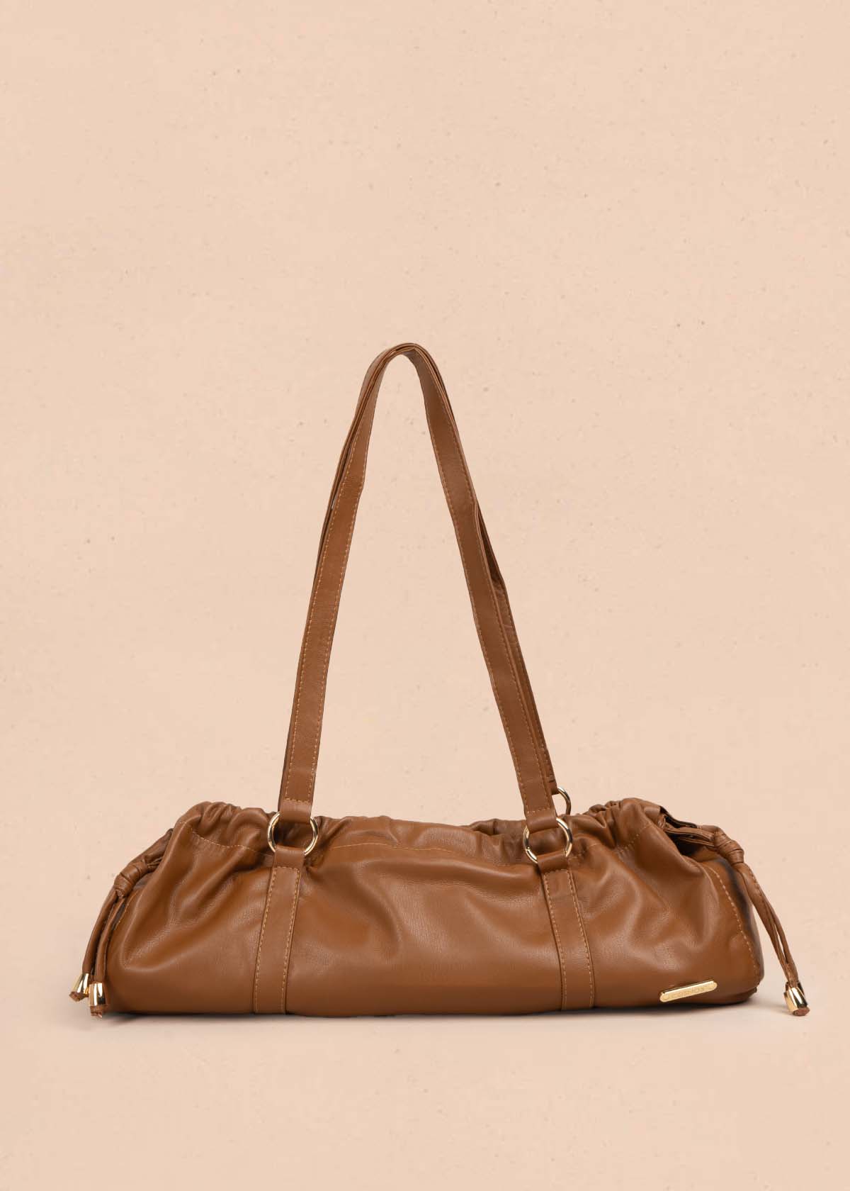 Bolso cartera color camel con recogido 105567