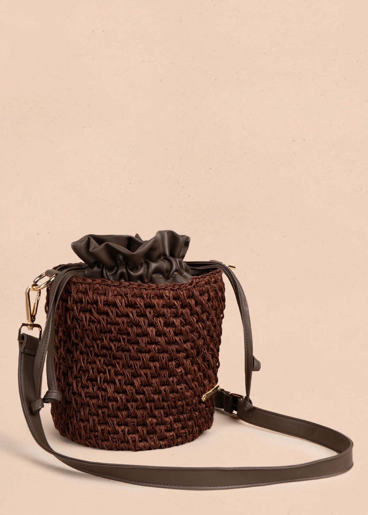 Bolso manos libres color chocolate 105569