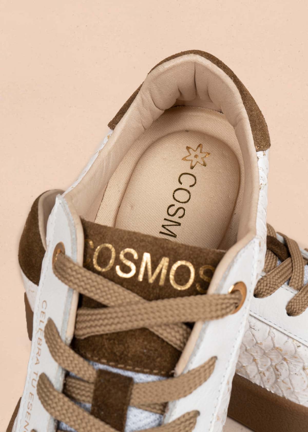 Tenis casuales en cuero color blanco con folia 105717