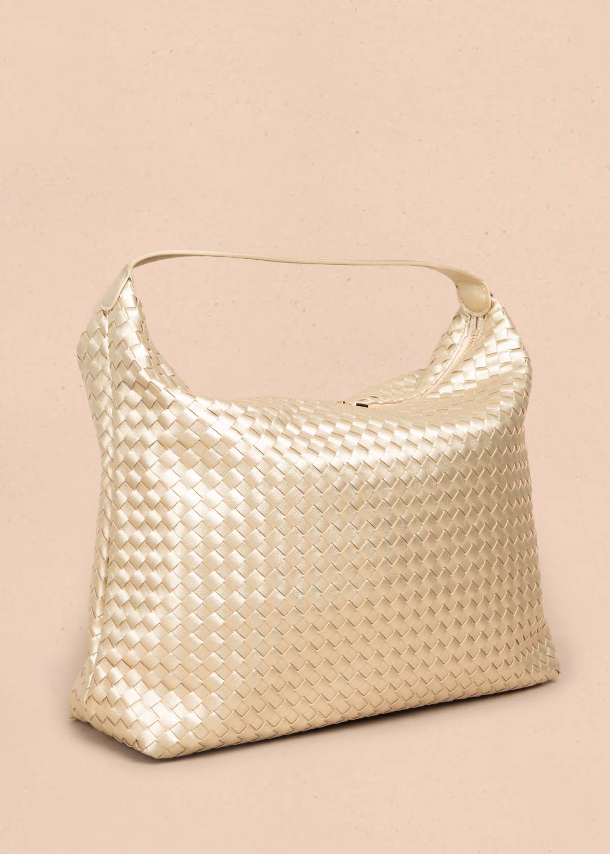 Bolso tipo cartera color champaña 105752