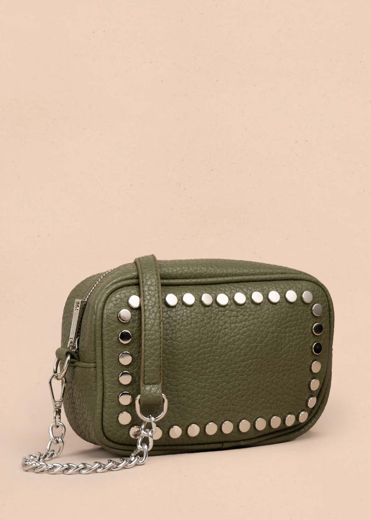 Bolso manos libres color verde con taches 105753
