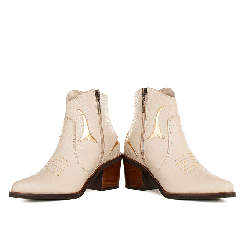 Botín texano caña corta color beige, para dama