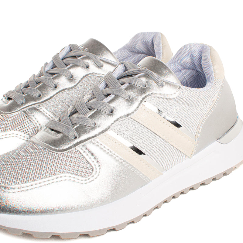 Deportivos color plata, para dama