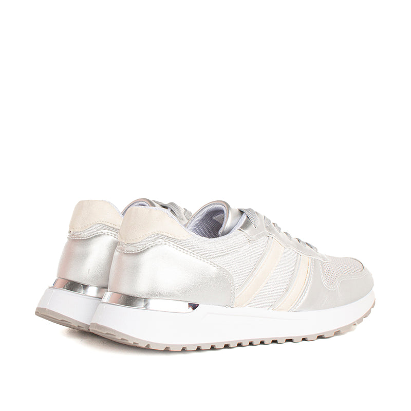 Deportivos color plata, para dama