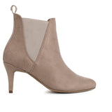 Botin tacon puntilla color arena, para dama